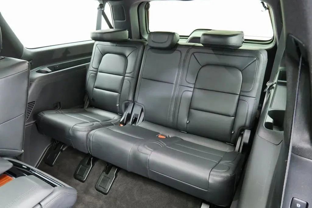 Used 2024 Lincoln Navigator L Reserve w/ Equipment Group 201A AWD/4WD image 24