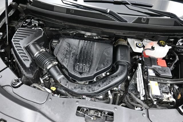 Used 2026 Chevrolet Traverse LT w/ Midnight/Sport Edition FWD image 37