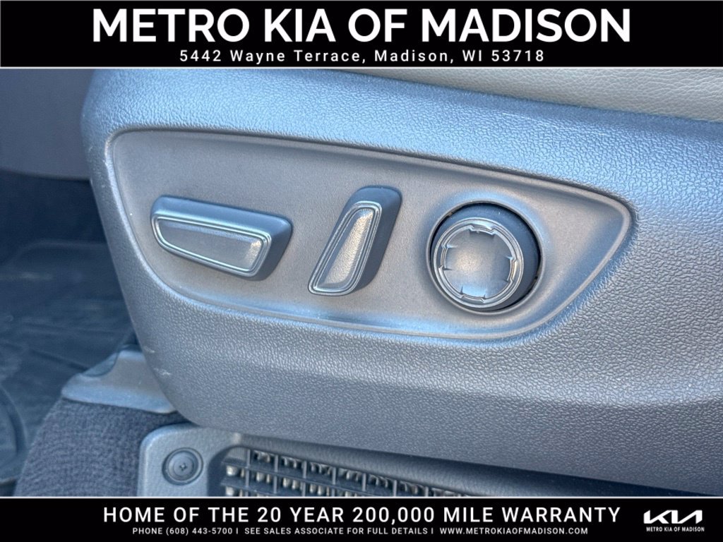 Used 2021 Toyota Sienna XLE AWD/4WD image 14