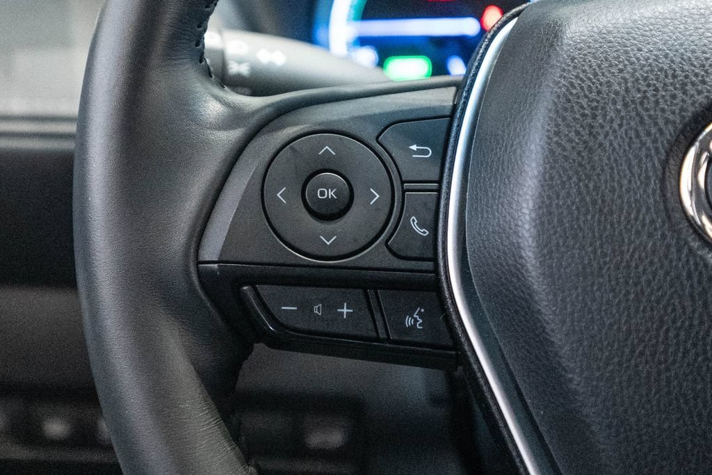 Certified 2024 Toyota Venza LE AWD/4WD image 18