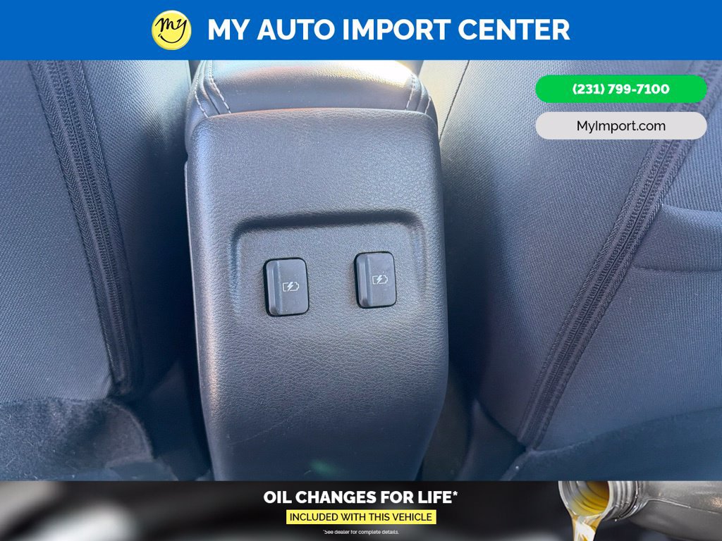Used 2021 Nissan Kicks SV FWD image 25
