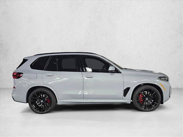 New 2026 BMW X5 xDrive40i w/ M Sport Package AWD/4WD image 4