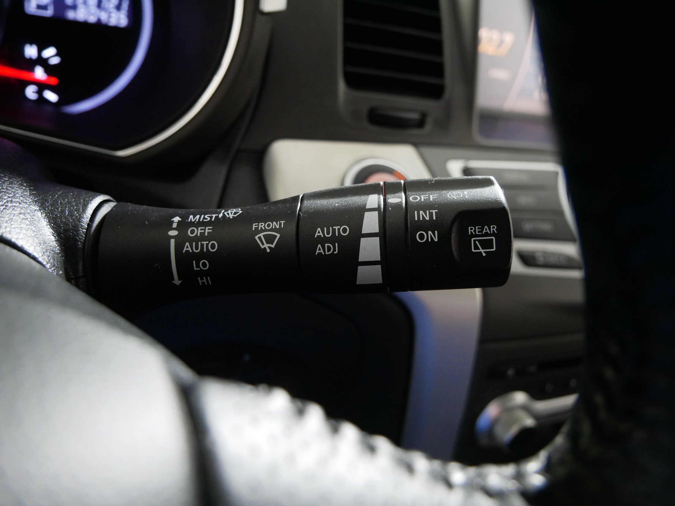 Used 2011 Nissan Murano SL AWD/4WD image 30