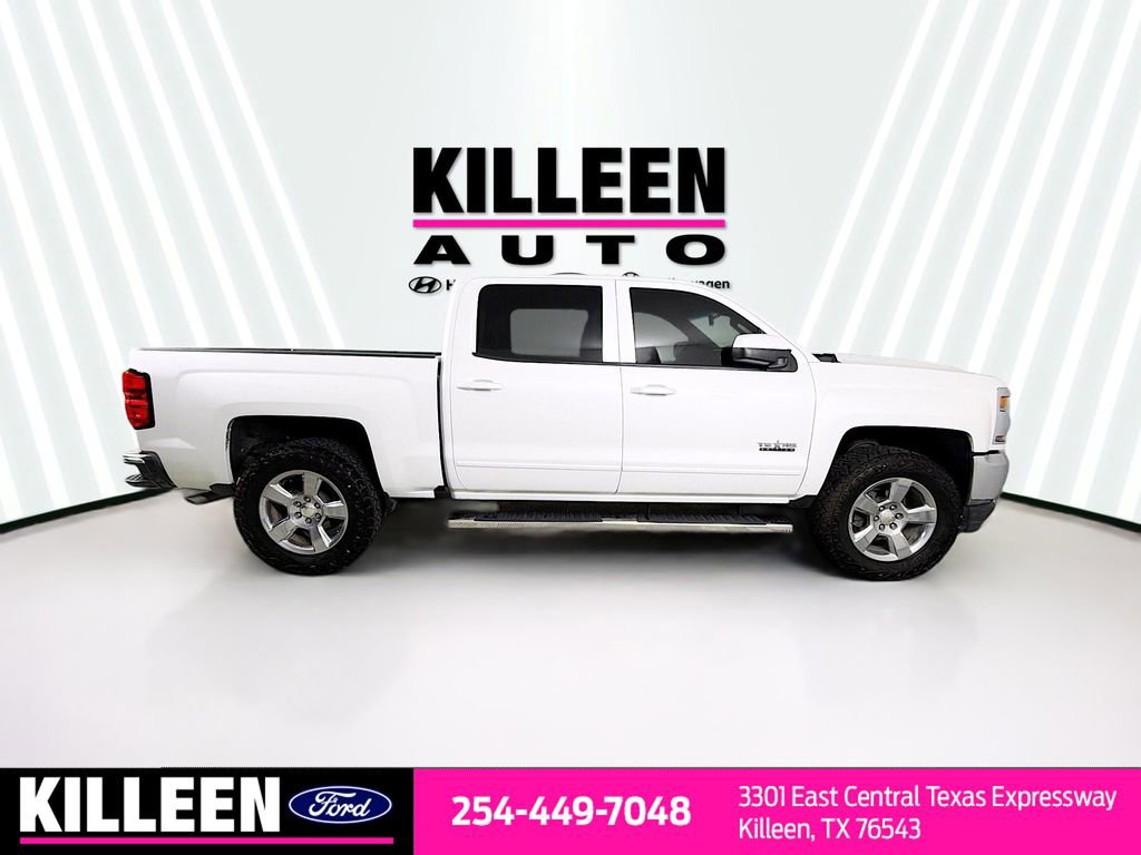 Used 2018 Chevrolet Silverado 1500 LT w/ Texas Edition image 9