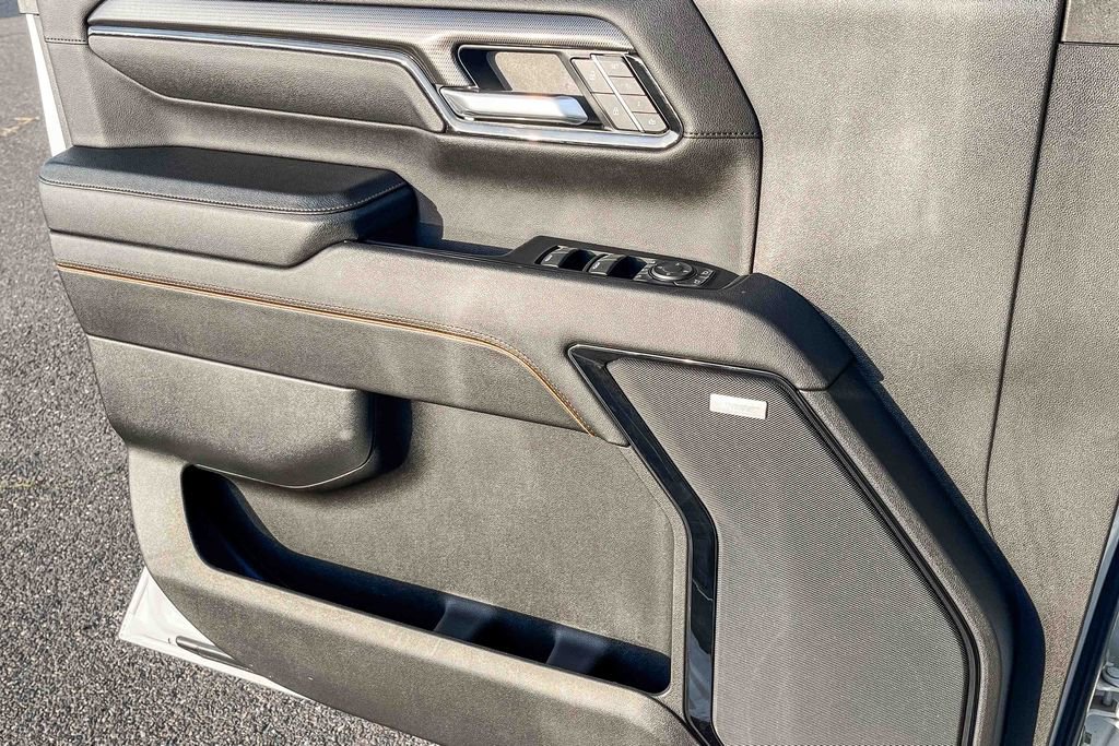 Used 2024 GMC Sierra 2500 AT4 w/ AT4 Premium Plus Package image 44