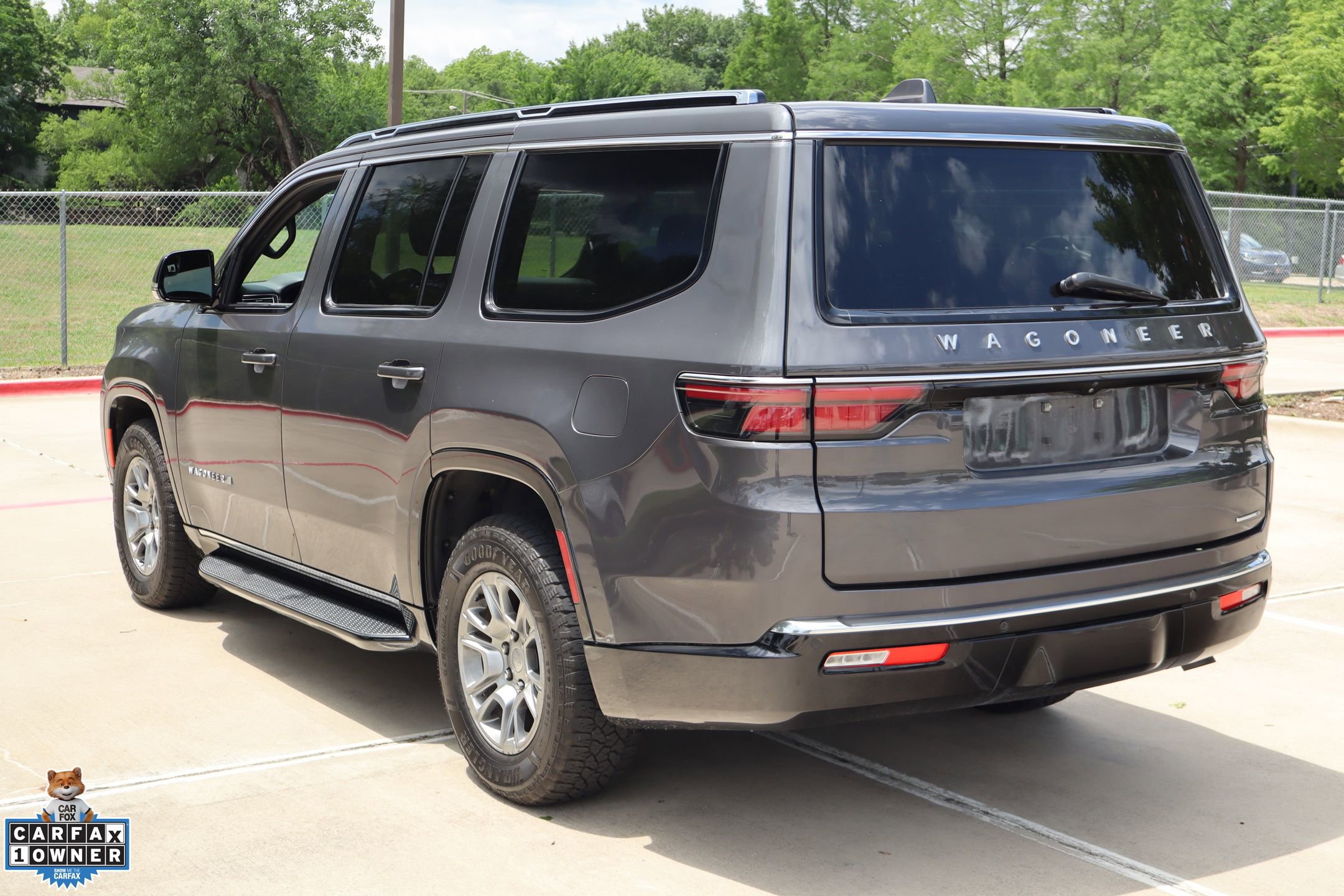 Used 2022 Jeep Wagoneer Series I RWD image 5