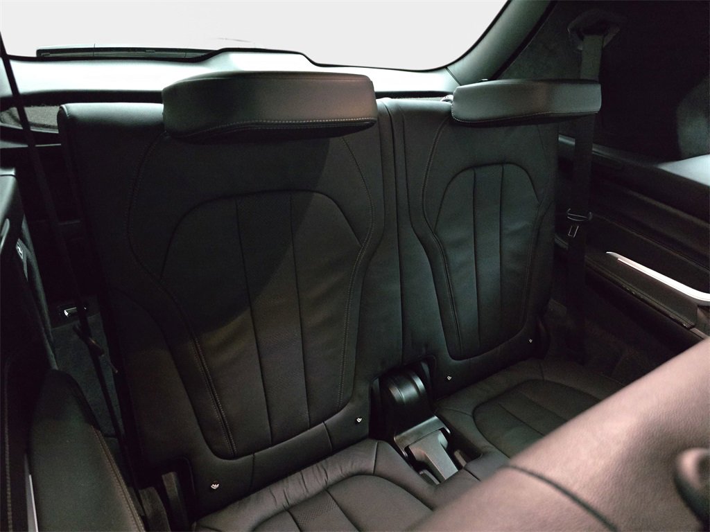 Used 2019 BMW X7 xDrive50i w/ M Sport Package image 15