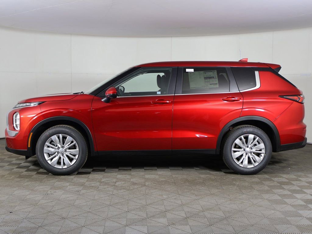 New 2026 Mitsubishi Outlander ES FWD image 17
