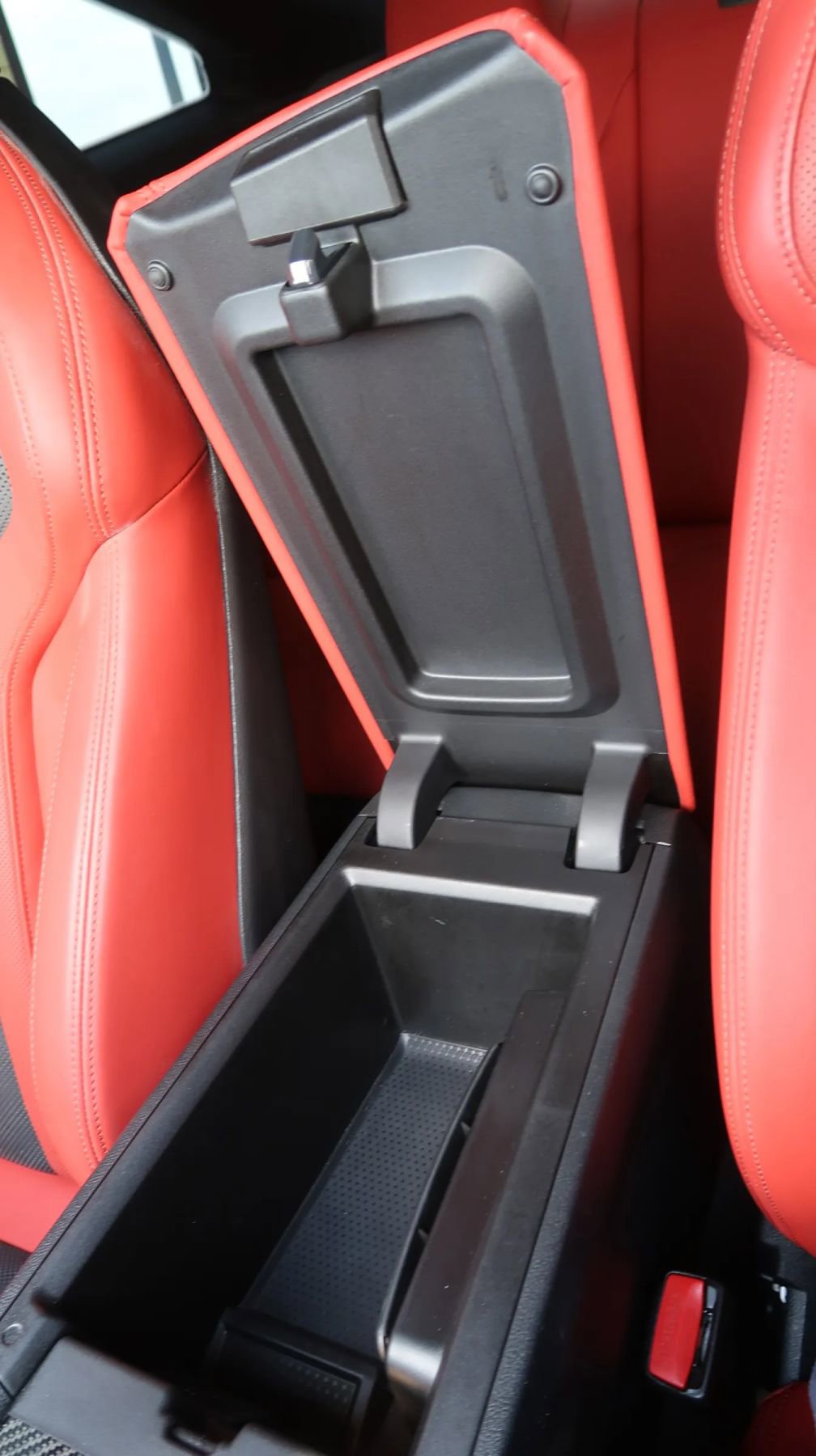 Used 2025 BMW M4 Coupe w/ Executive Package RWD image 26
