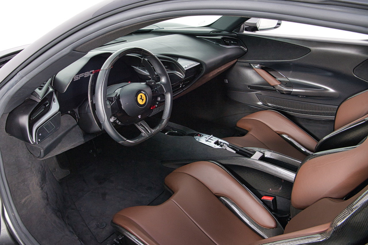 Certified 2021 Ferrari SF90 Stradale AWD/4WD image 4