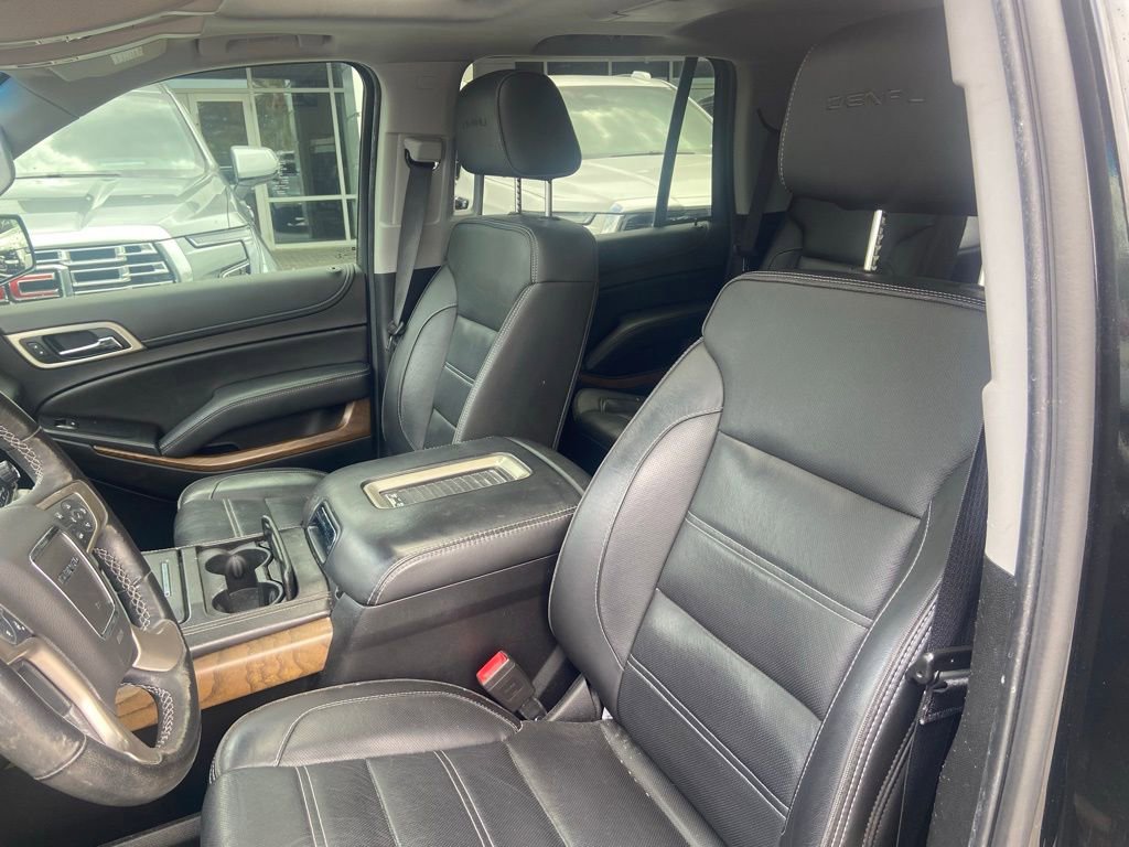 Used 2019 GMC Yukon Denali w/ Denali Ultimate Package image 11