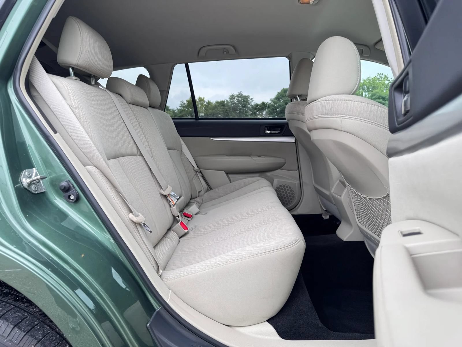 Used 2011 Subaru Outback 2.5i Premium w/ All-Weather Pkg AWD/4WD image 21