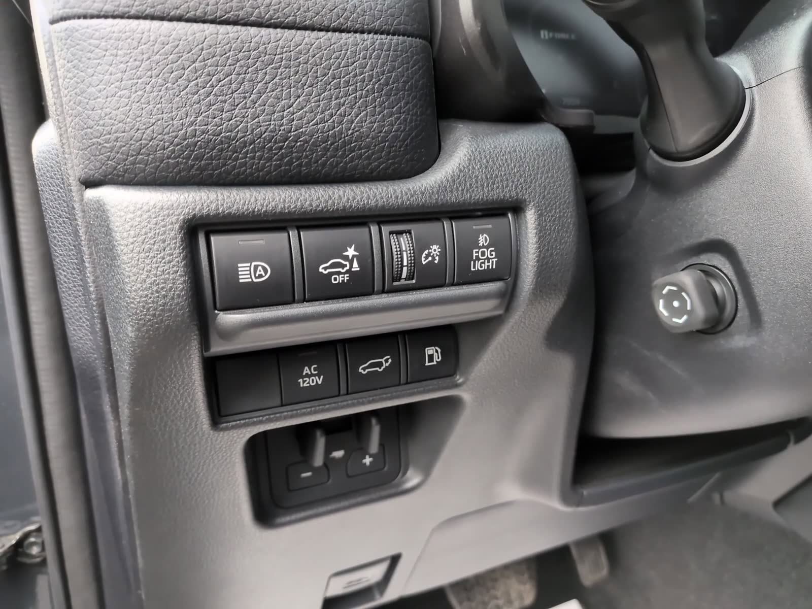 Certified 2024 Toyota Land Cruiser w/ Premium Package image 28