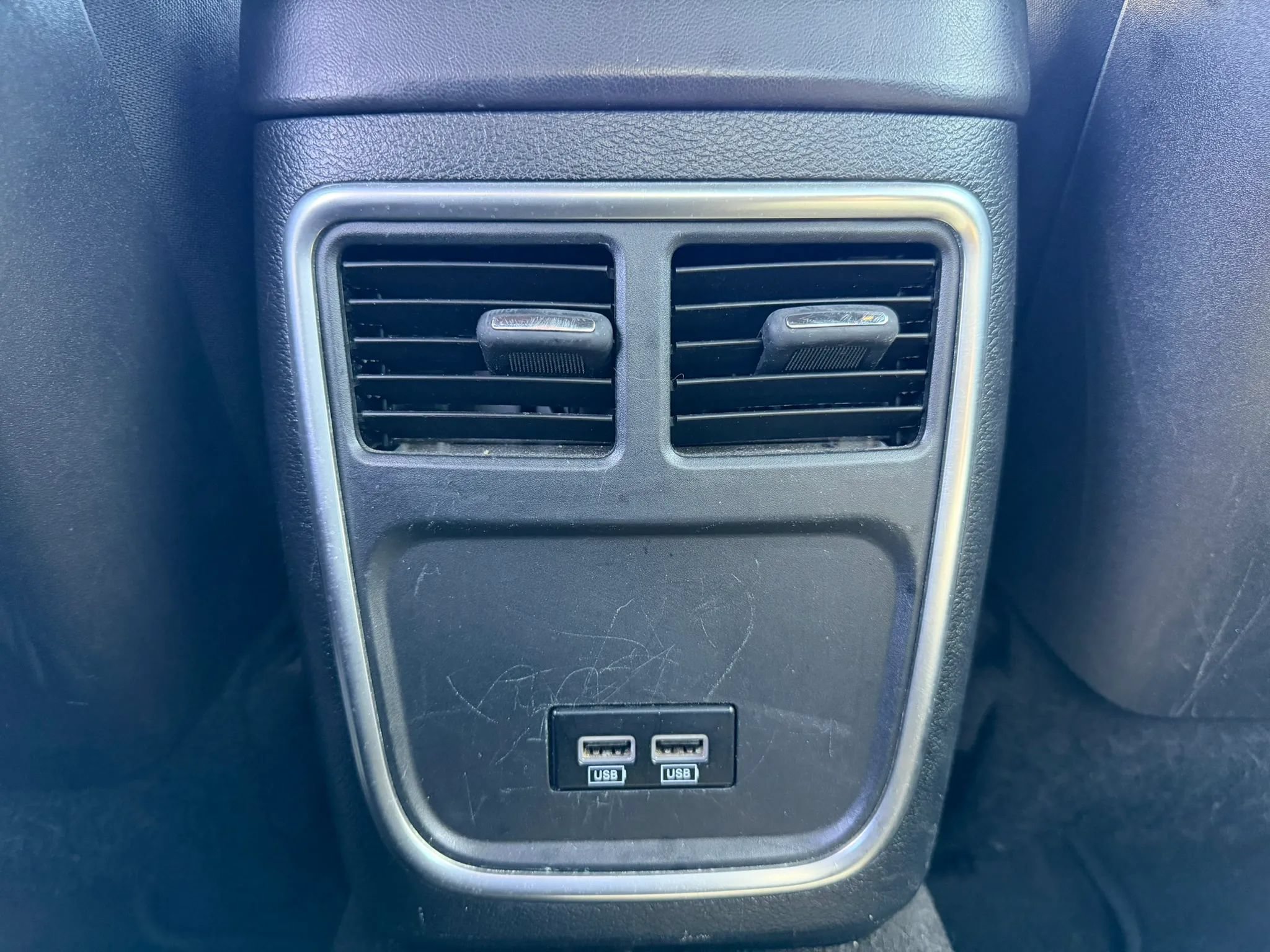 Used 2015 Dodge Charger SE w/ Popular Equipment Group RWD image 13
