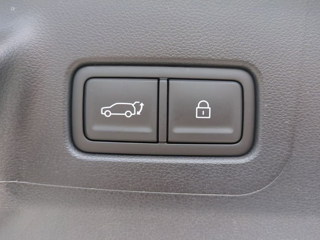 New 2026 Hyundai Santa Fe SE image 15