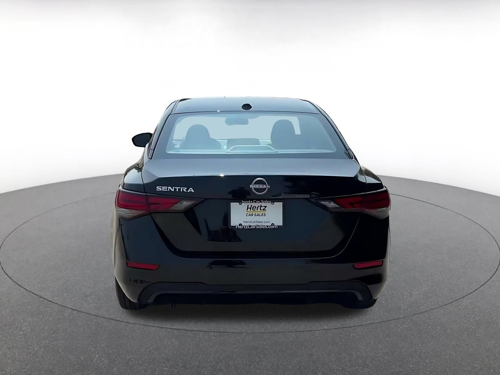 Used 2025 Nissan Sentra SV FWD image 10