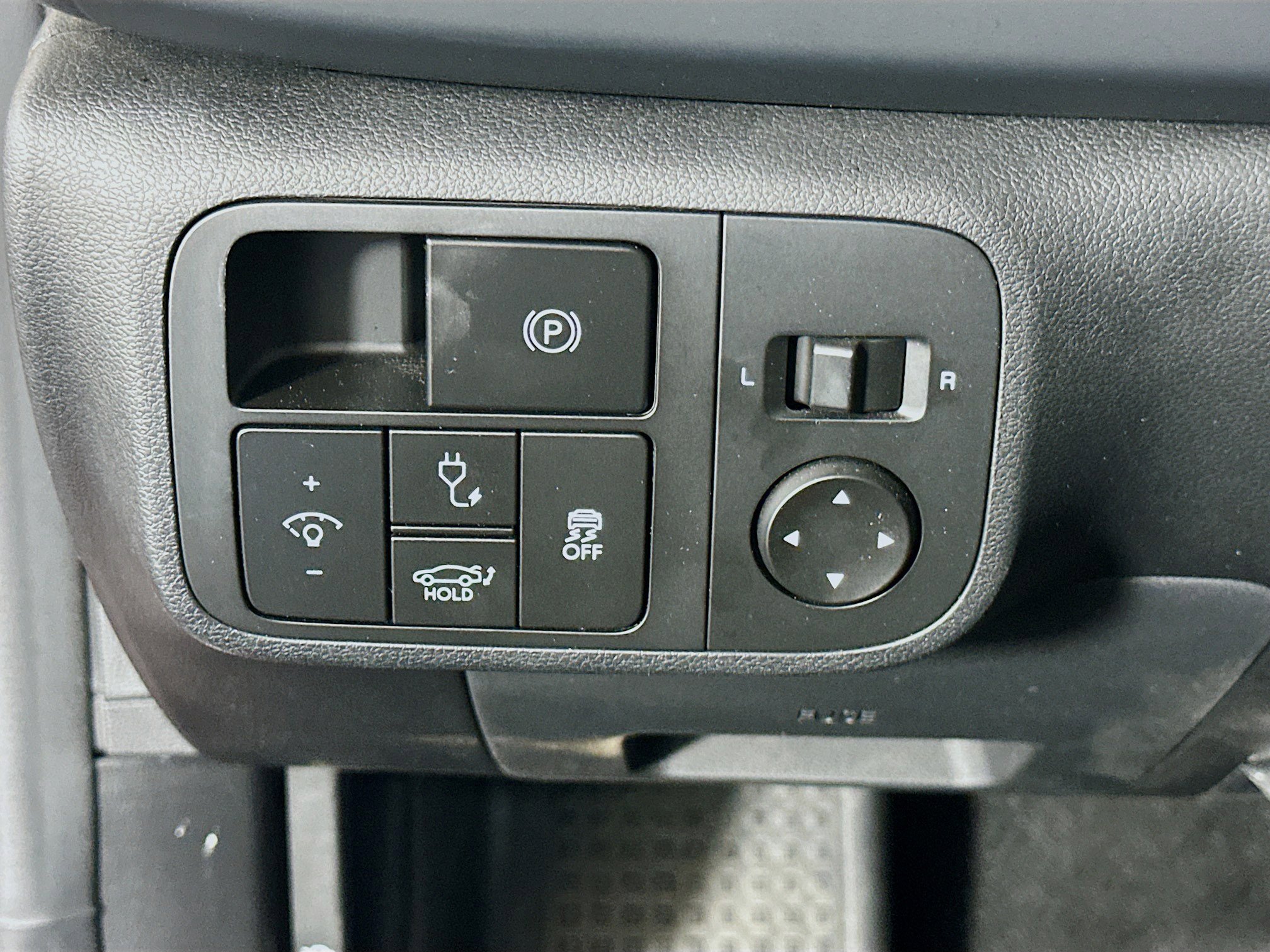 Used 2024 Hyundai Ioniq 6 SE image 17