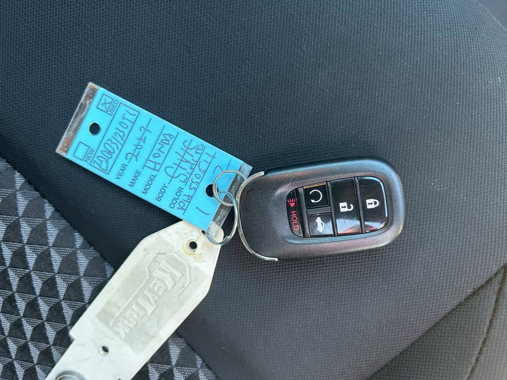 Used 2021 Nissan Versa S image 28