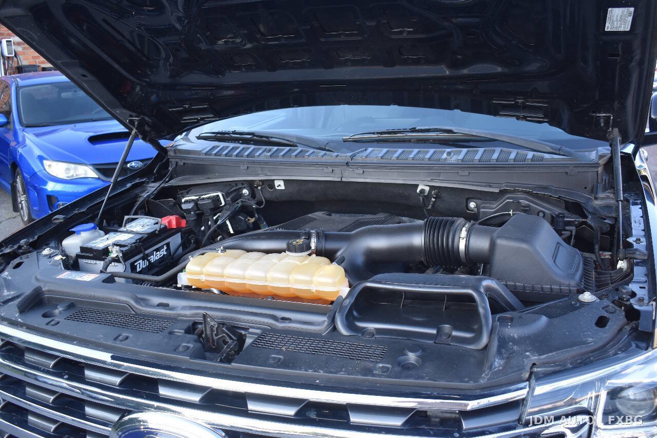 Used 2018 Ford Expedition Max XLT AWD/4WD image 35