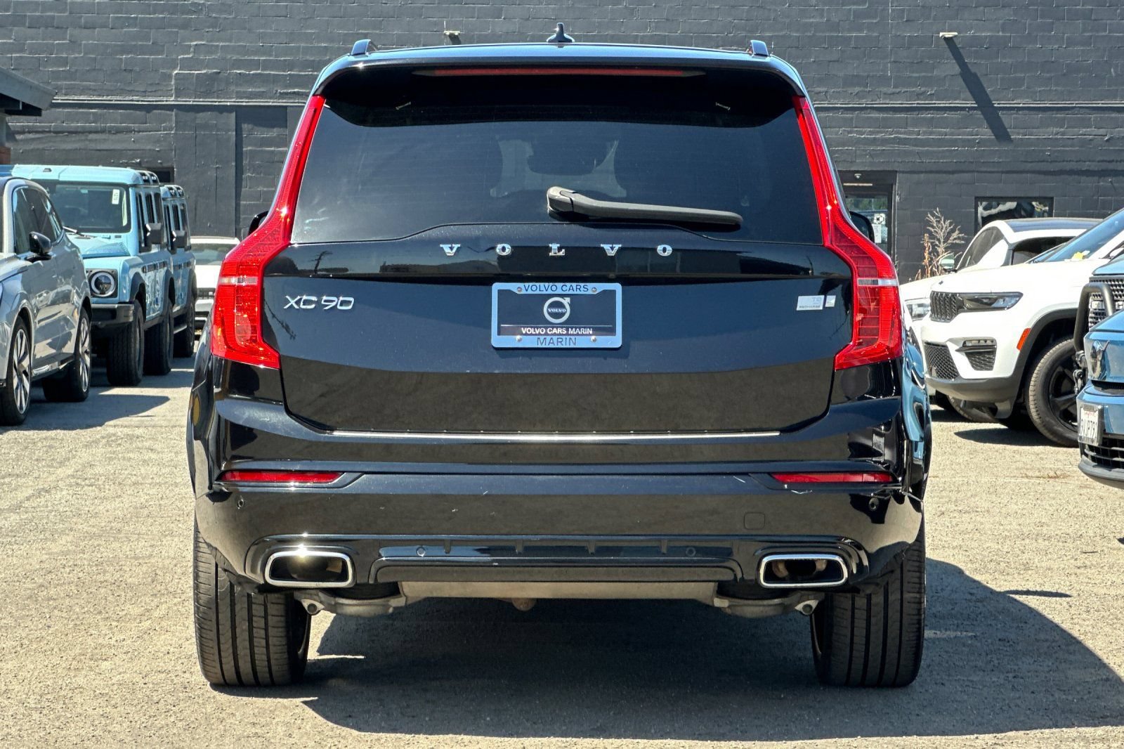 Used 2021 Volvo XC90 T8 R-Design w/ Advanced Package AWD/4WD image 7