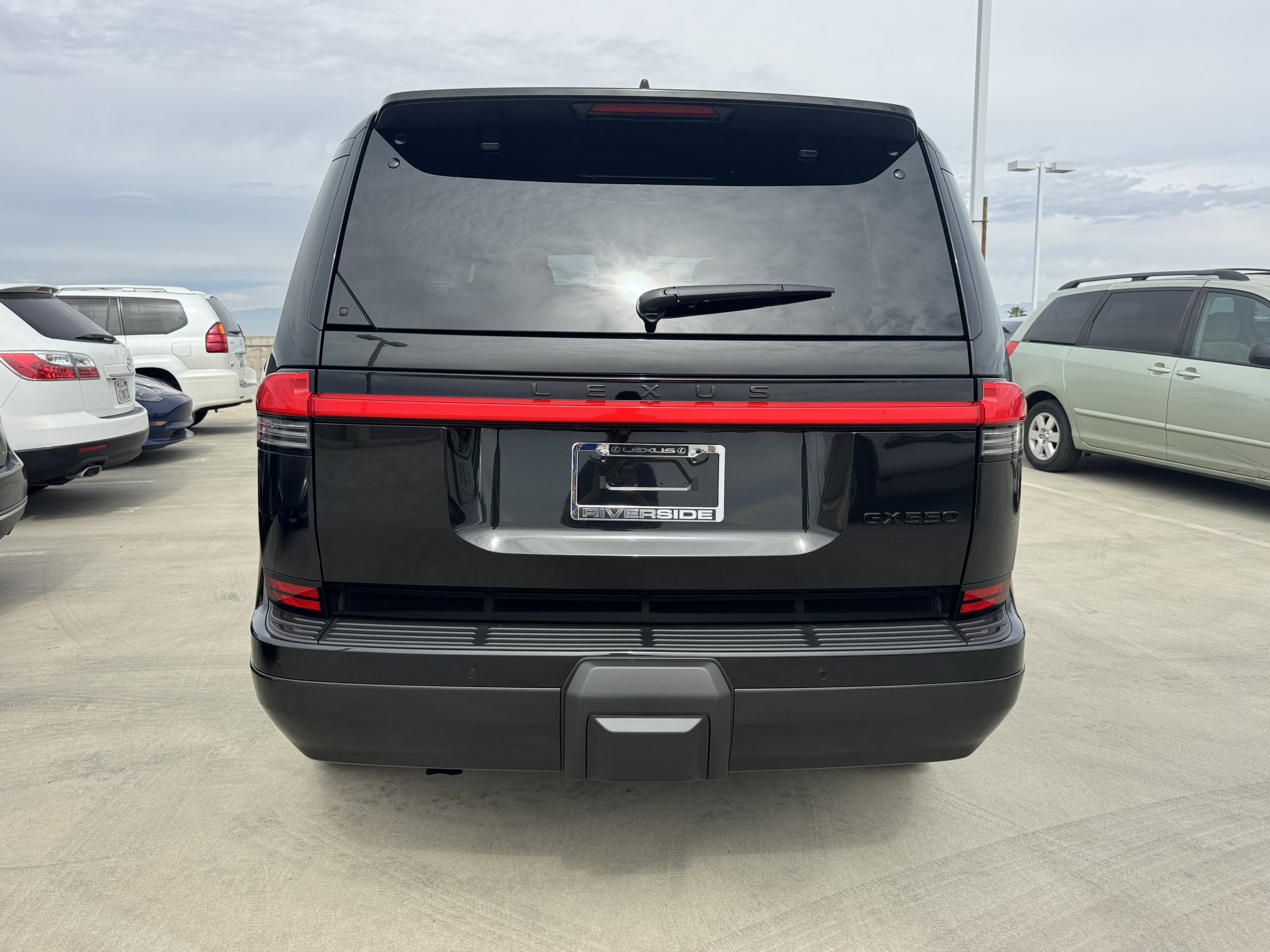 New 2026 Lexus GX 550 w/ Accessory Package (2T) AWD/4WD image 9
