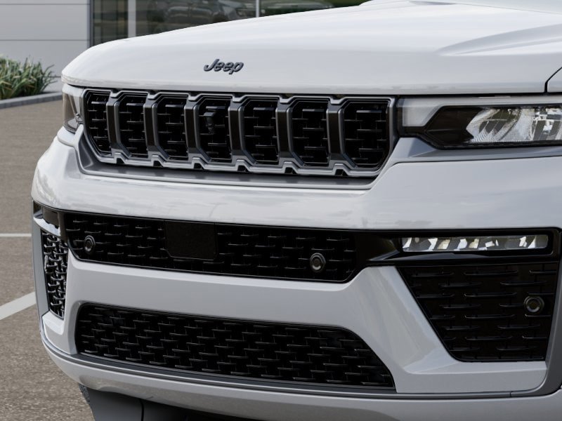 New 2026 Jeep Grand Cherokee L Summit AWD/4WD image 11