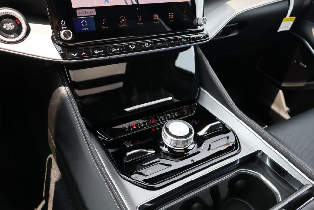 New 2026 Jeep Grand Wagoneer Limited AWD/4WD image 14