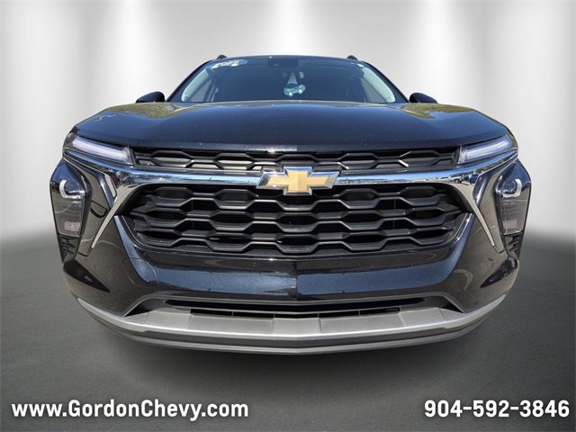 Certified 2025 Chevrolet Trax LT w/ LT Convenience Package image 9