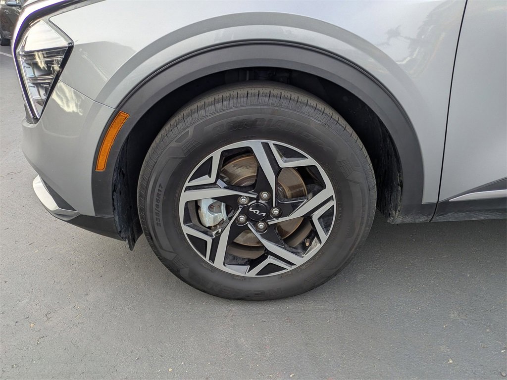 Used 2024 Kia Sportage LX image 13