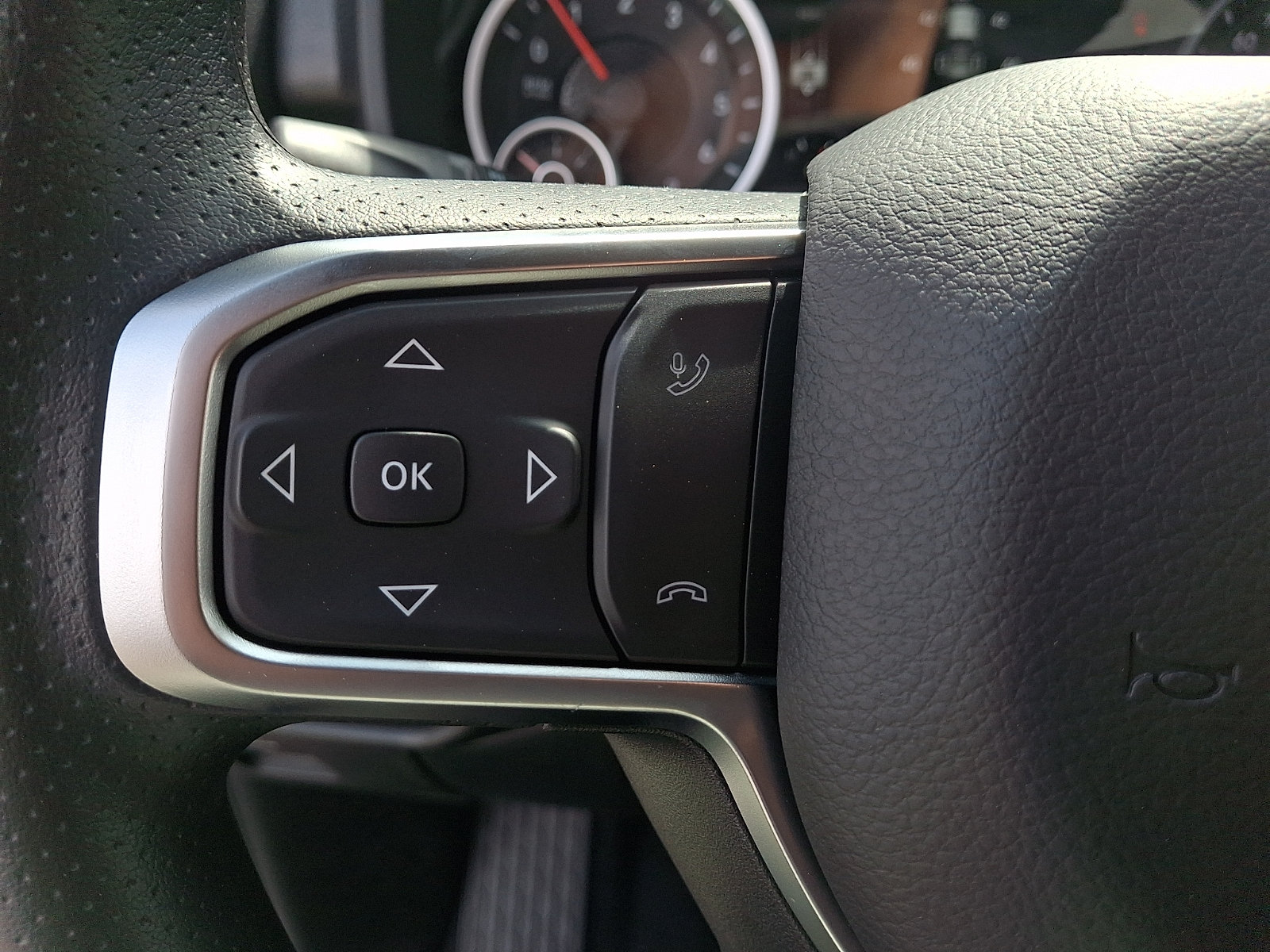 New 2026 RAM 1500 Express AWD/4WD image 15