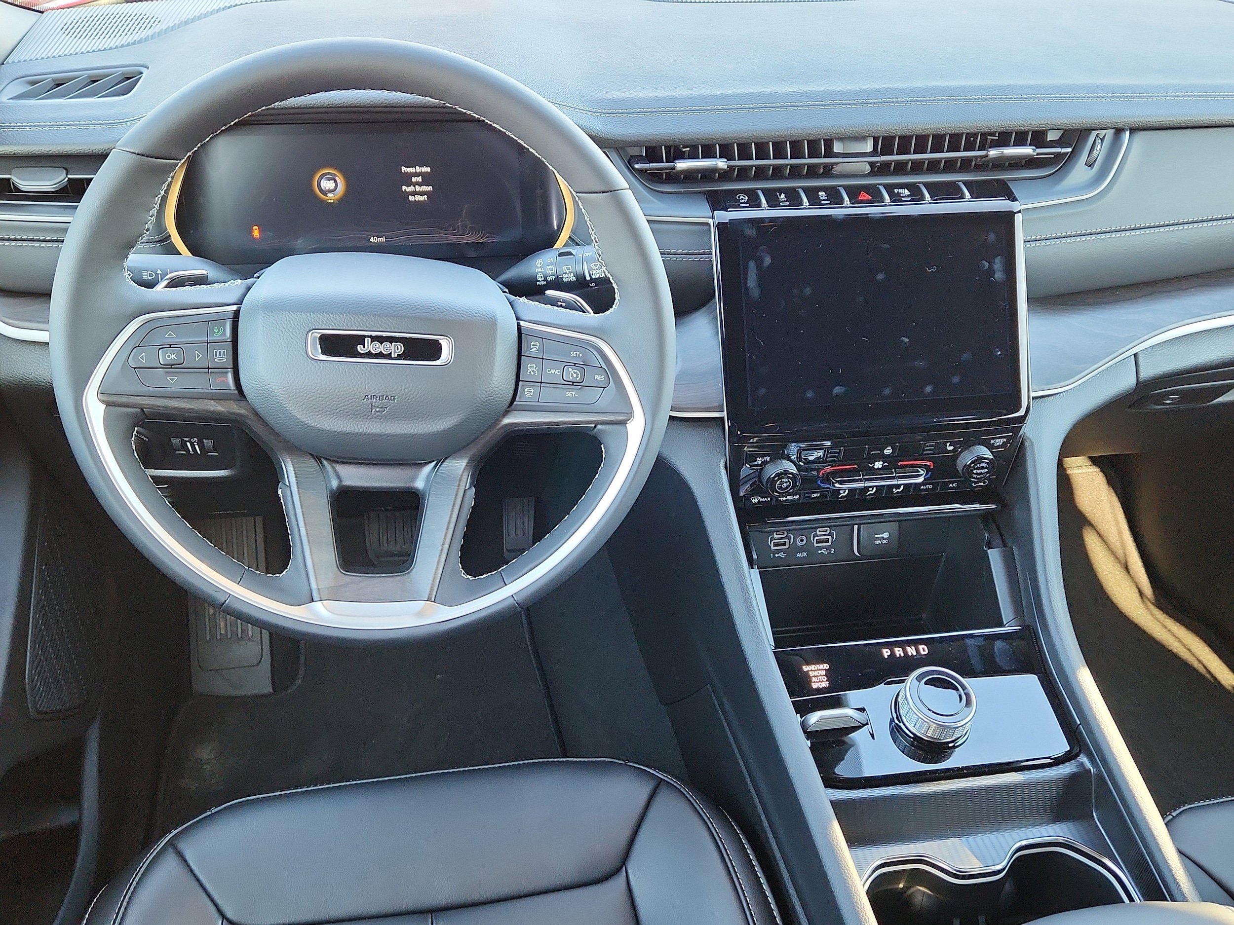 New 2025 Jeep Grand Cherokee Limited AWD/4WD image 14