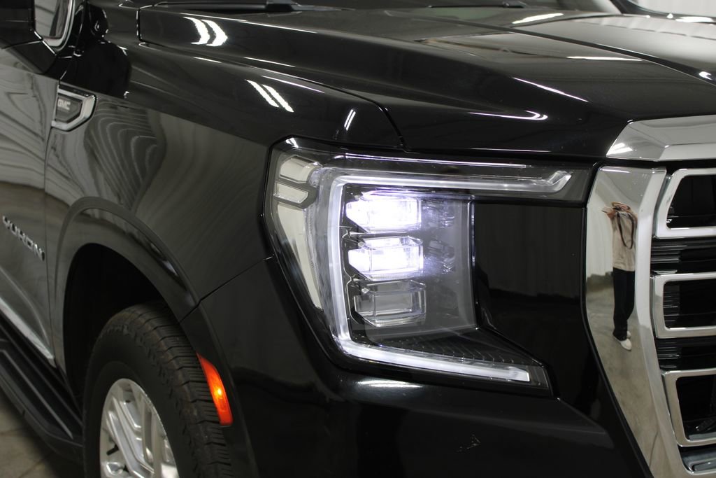 Used 2023 GMC Yukon XL SLT w/ SLT Luxury Package RWD image 12