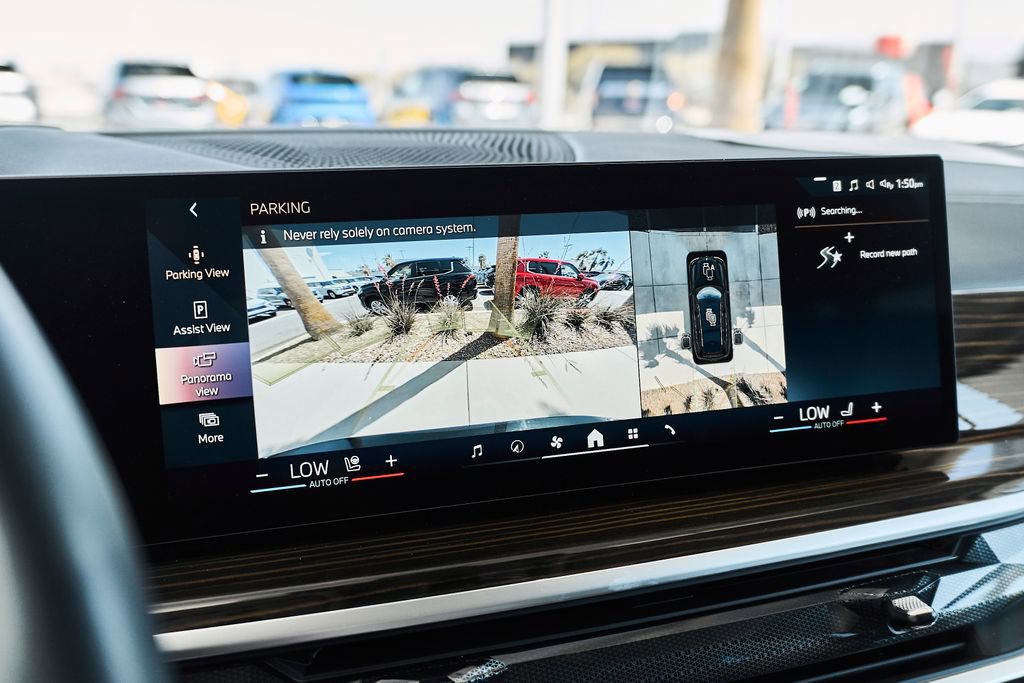 Used 2026 BMW X7 xDrive40i w/ Premium Package AWD/4WD image 28