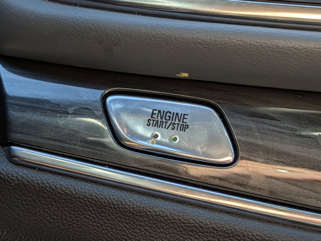 Used 2023 Buick Enclave Essence w/ Experience Buick Package FWD image 19