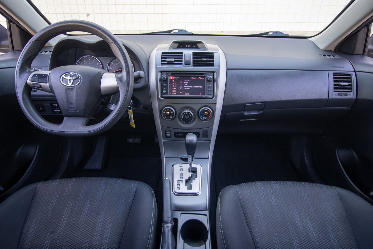 Used 2013 Toyota Corolla S FWD image 32