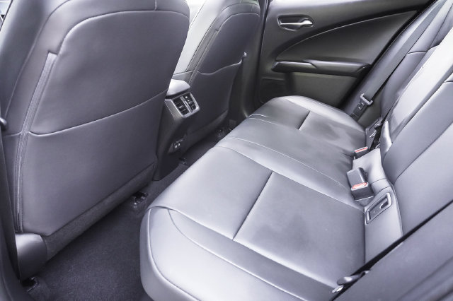 Used 2024 Lexus UX 250h FWD image 17