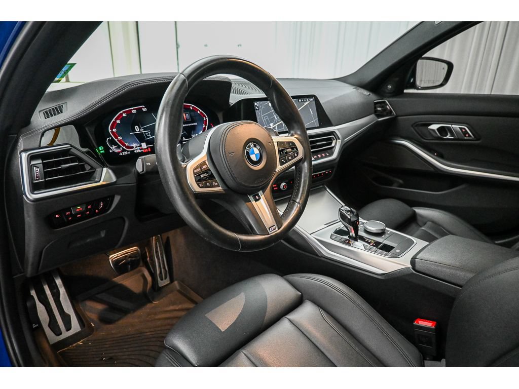 Used 2019 BMW 330i xDrive Sedan w/ M Sport Package AWD/4WD image 11