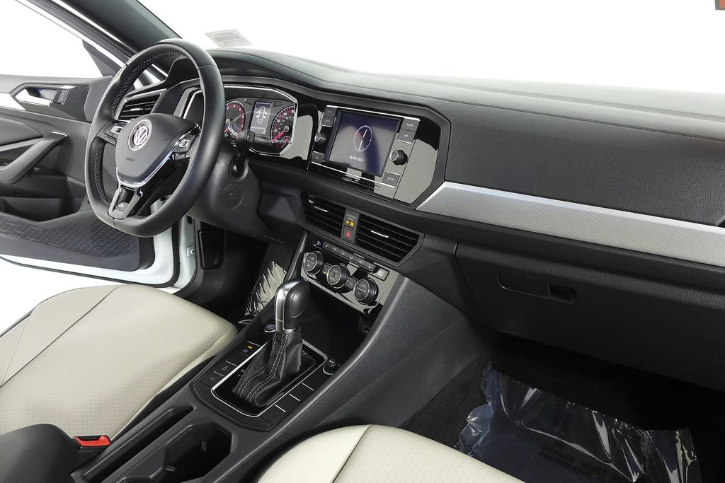 Used 2019 Volkswagen Jetta R-Line FWD image 13