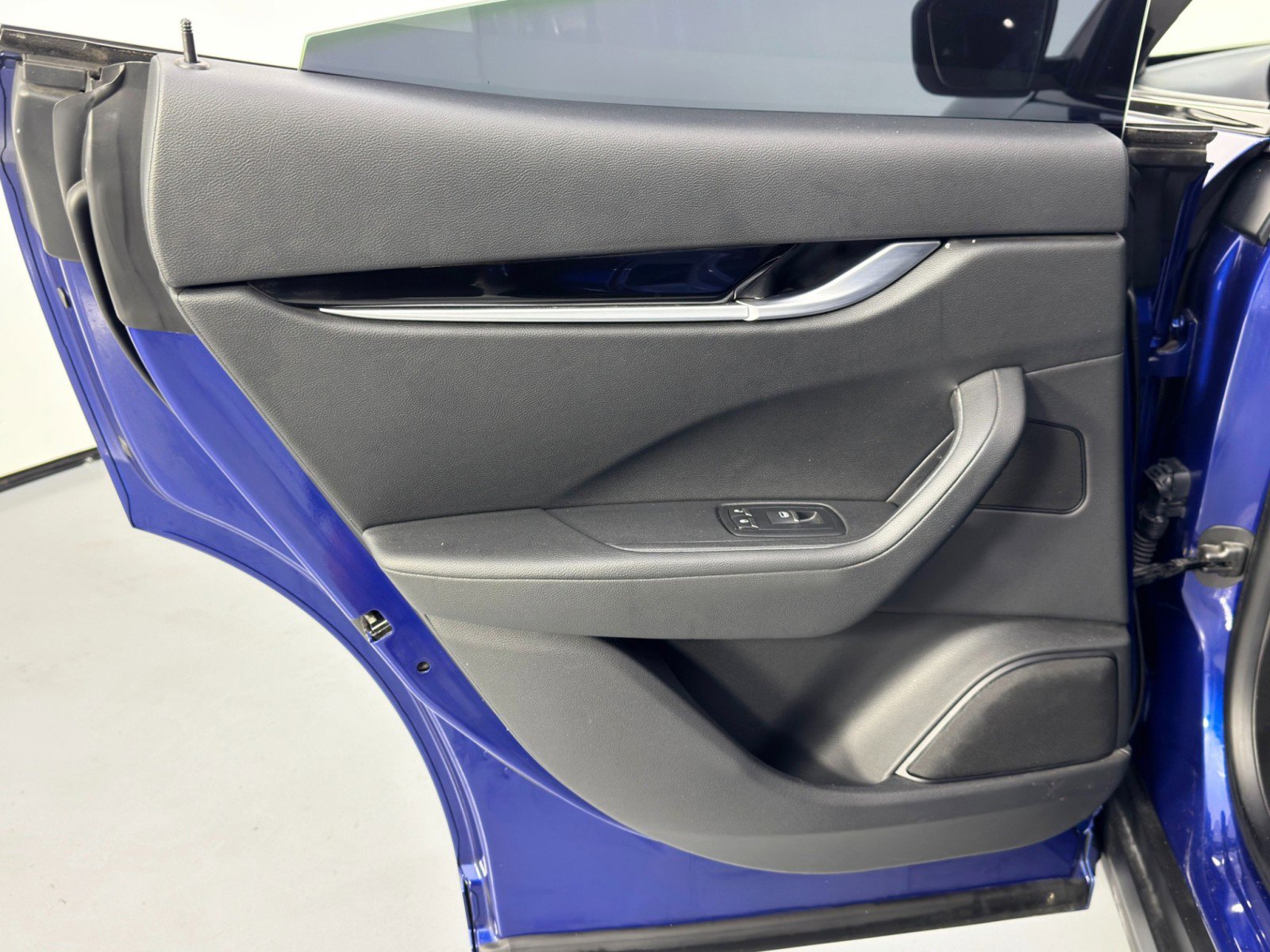 Used 2019 Maserati Levante image 42