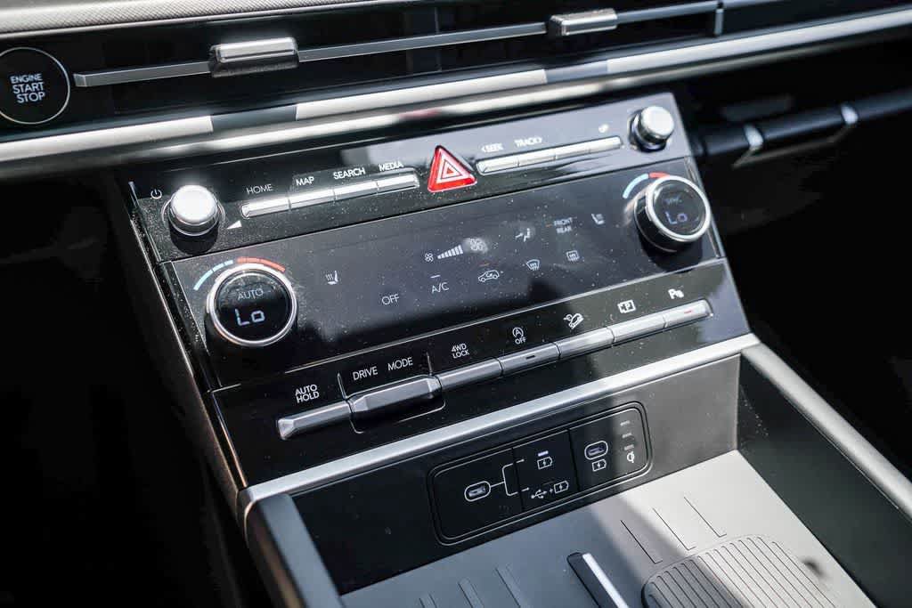 Used 2025 Hyundai Santa Fe XRT AWD/4WD image 21