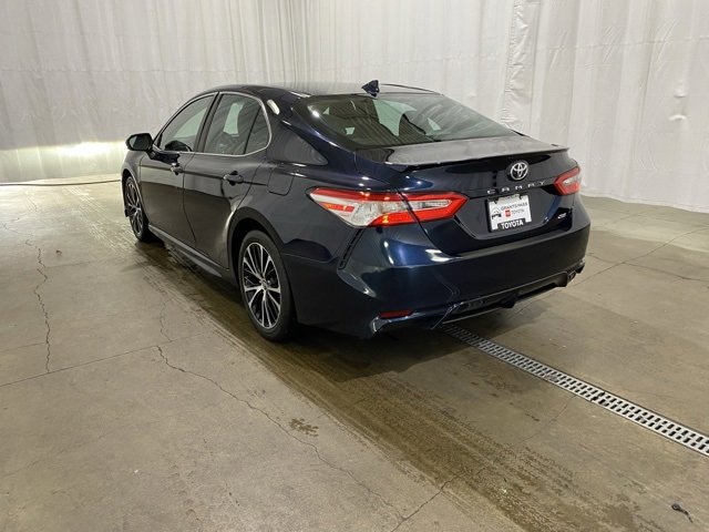 Used 2020 Toyota Camry SE image 6