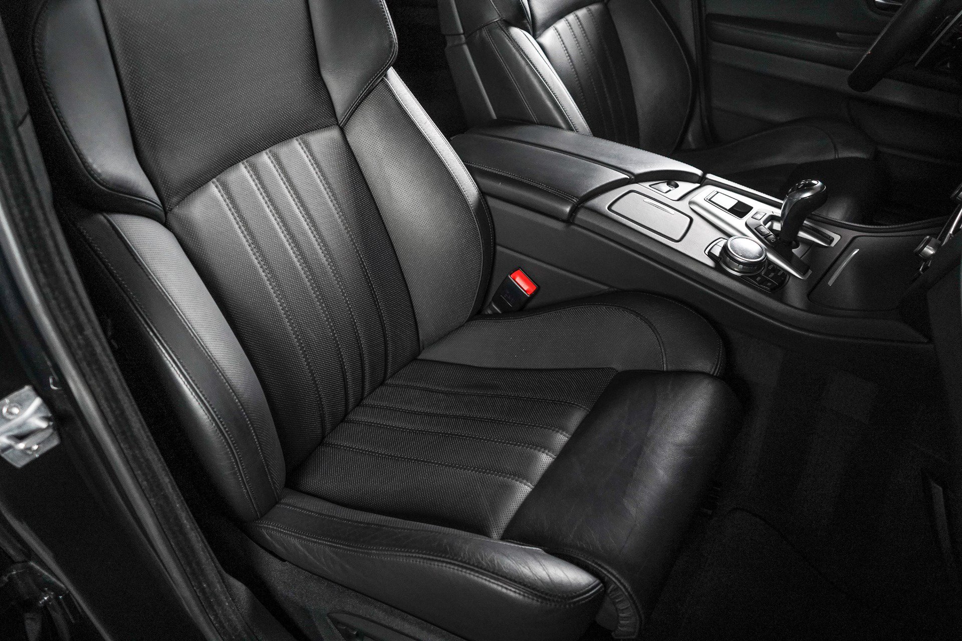 Used 2014 BMW M5 RWD image 74