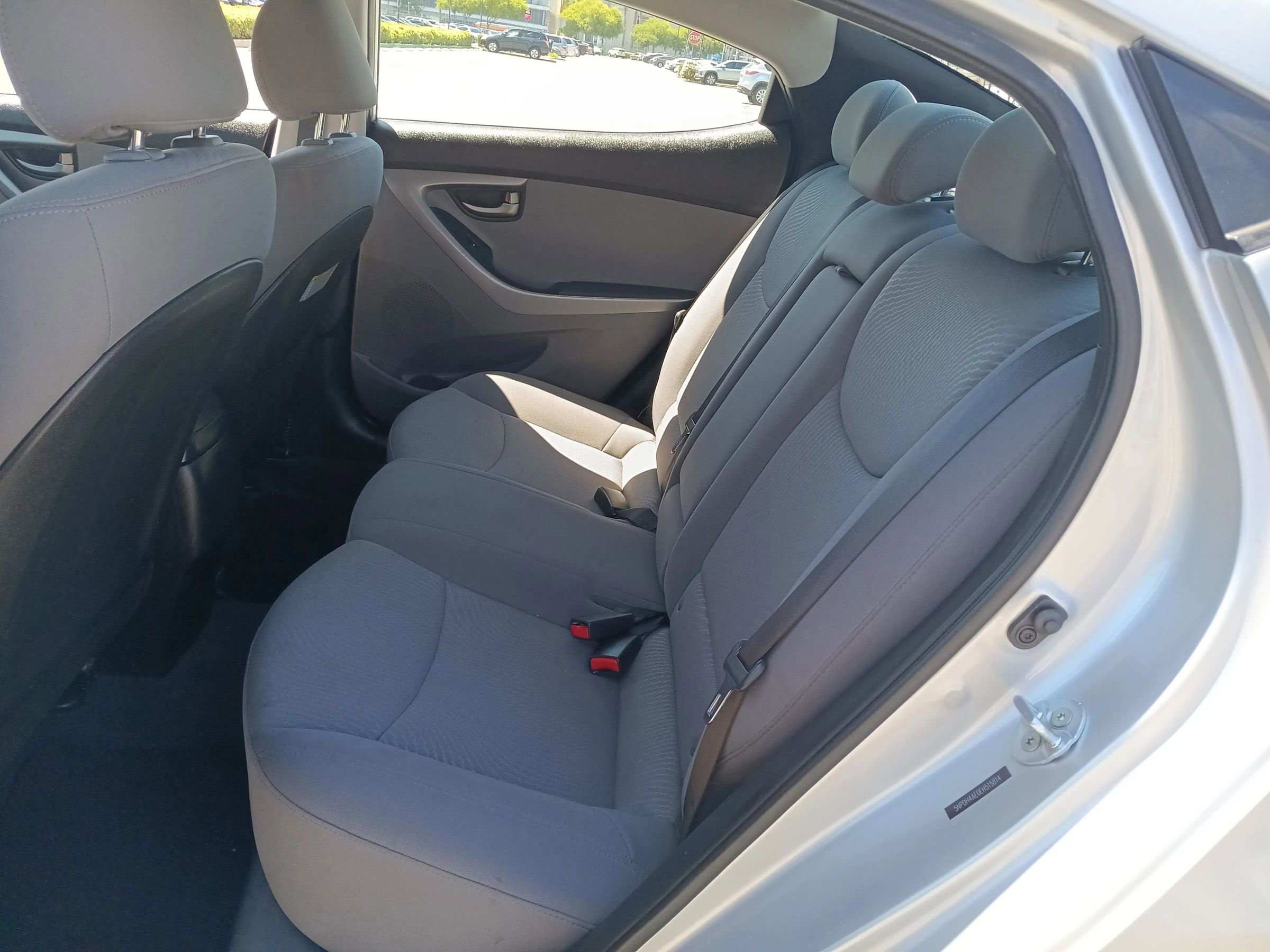 Used 2014 Hyundai Elantra SE image 15