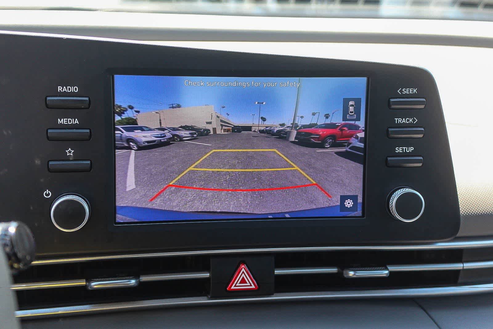 Certified 2023 Hyundai Elantra SE FWD image 33