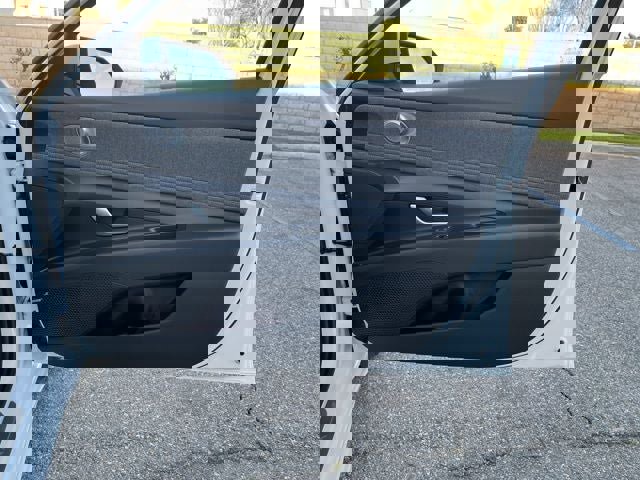 New 2026 Hyundai Elantra Limited image 37