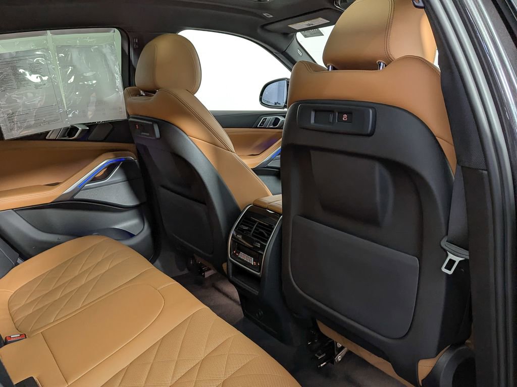 Certified 2023 BMW X6 xDrive40i w/ Climate Comfort Package image 44