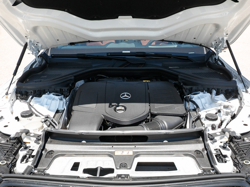 Used 2024 Mercedes-Benz GLC 300 w/ AMG Line image 23