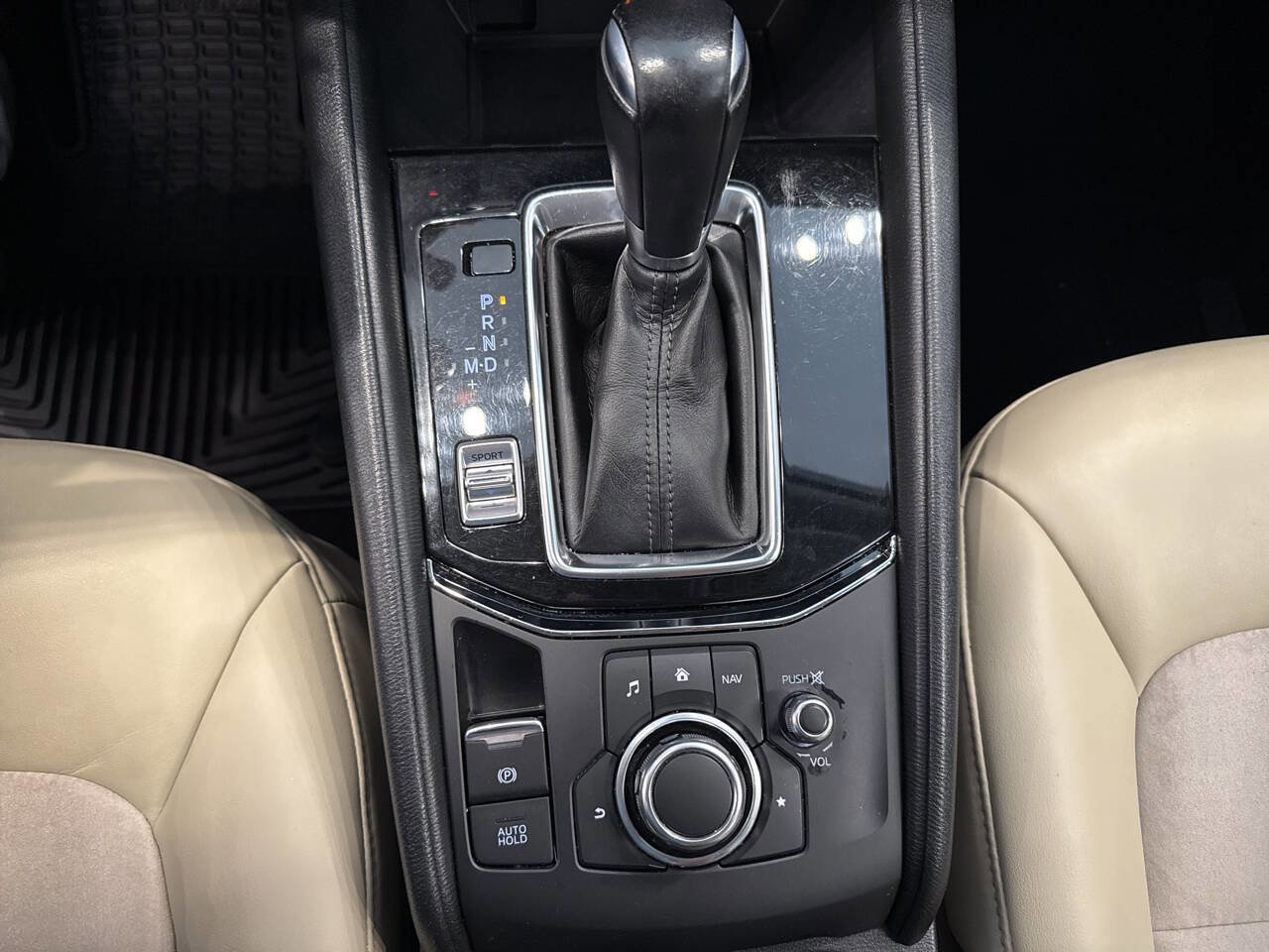 Used 2017 MAZDA CX-5 Touring w/ Preferred Equipment Package FWD image 24