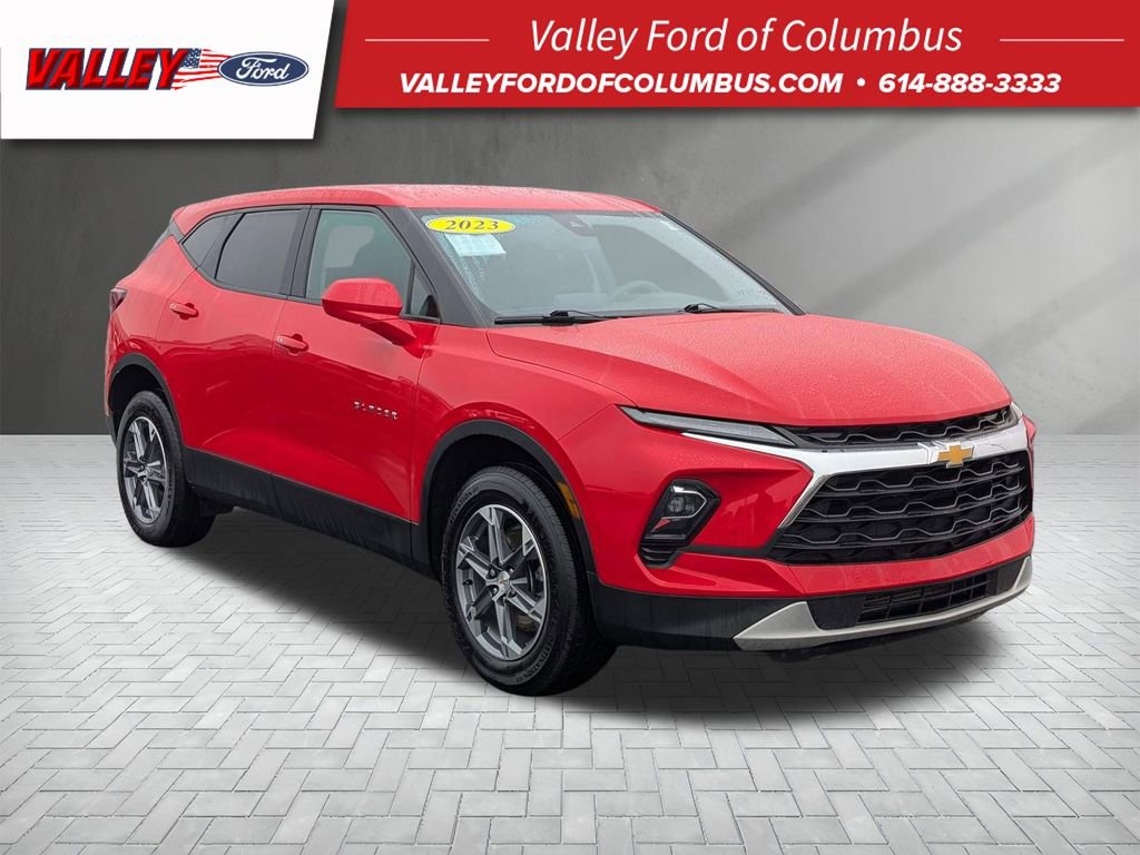 Used 2023 Chevrolet Blazer LT image 1