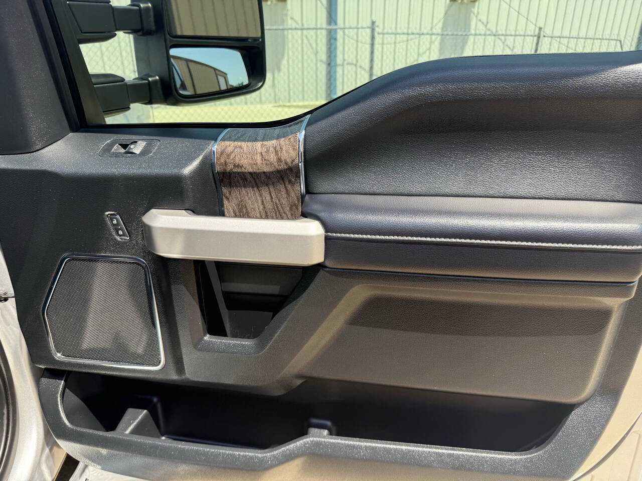 Used 2019 Ford F250 Lariat w/ Lariat Value Package image 29